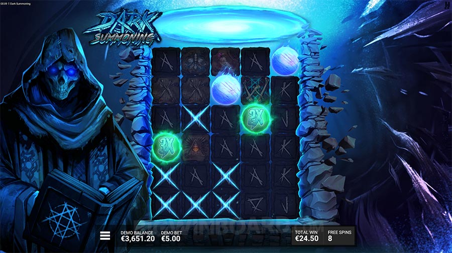 Dark Summoning slot